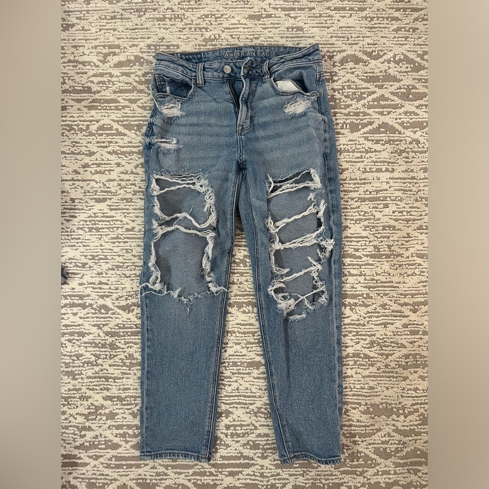 American eagle ripped jeans